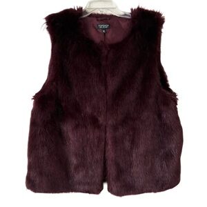 Topshop Faux Fur Vest, Sz. 10, Burgundy, Lined, Hook Closures, Side Pockets
